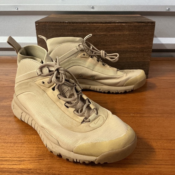 Nike Men SFB Special Forces Trainer Shoes British Khaki 344929-222 Size 11 - Picture 1 of 8